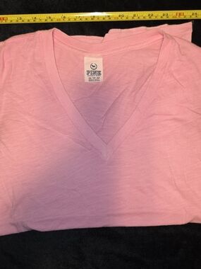 PINK Victoria's Secret Light Pink V-Neck Short Sleeve Tee